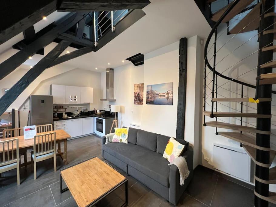 Le Jeannin, Magnifique Duplex 6 Prs - Centre Historique De Dijon Apartment Bagian luar foto
